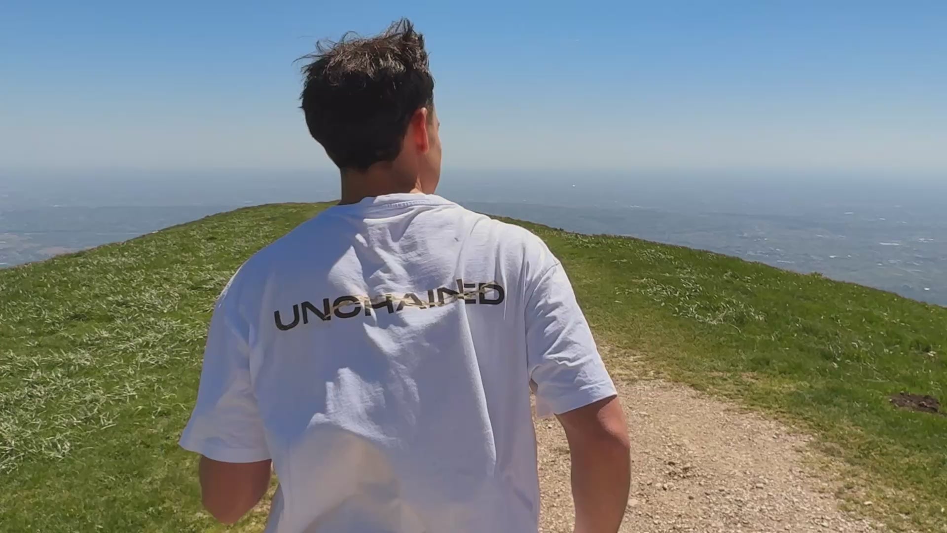 Carica il video: 